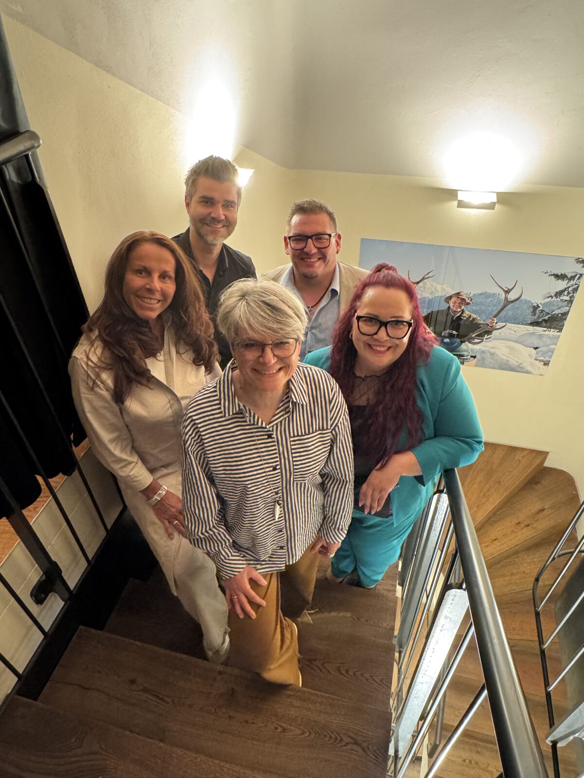 Christian Hartmann und Michael Kneile (hinten von links) mit Sandra Szelagowski, Sabine Mauser und Nadine Kluge (vorne von links)